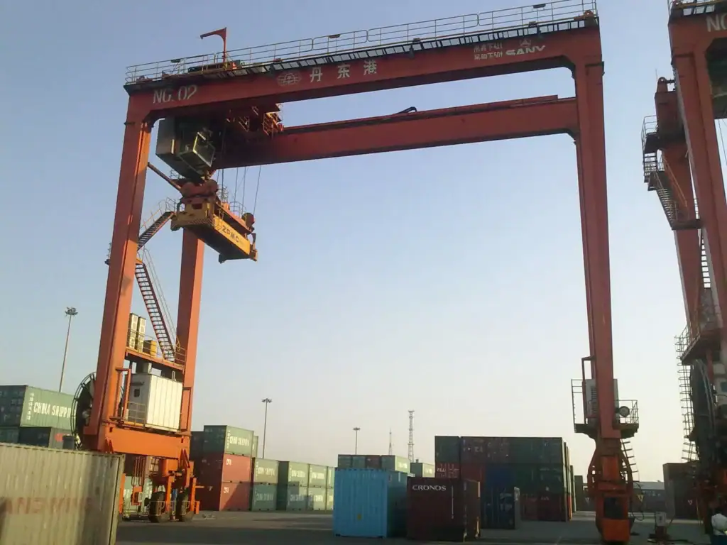 rubber tyre gantry crane rtg am soluzioni03