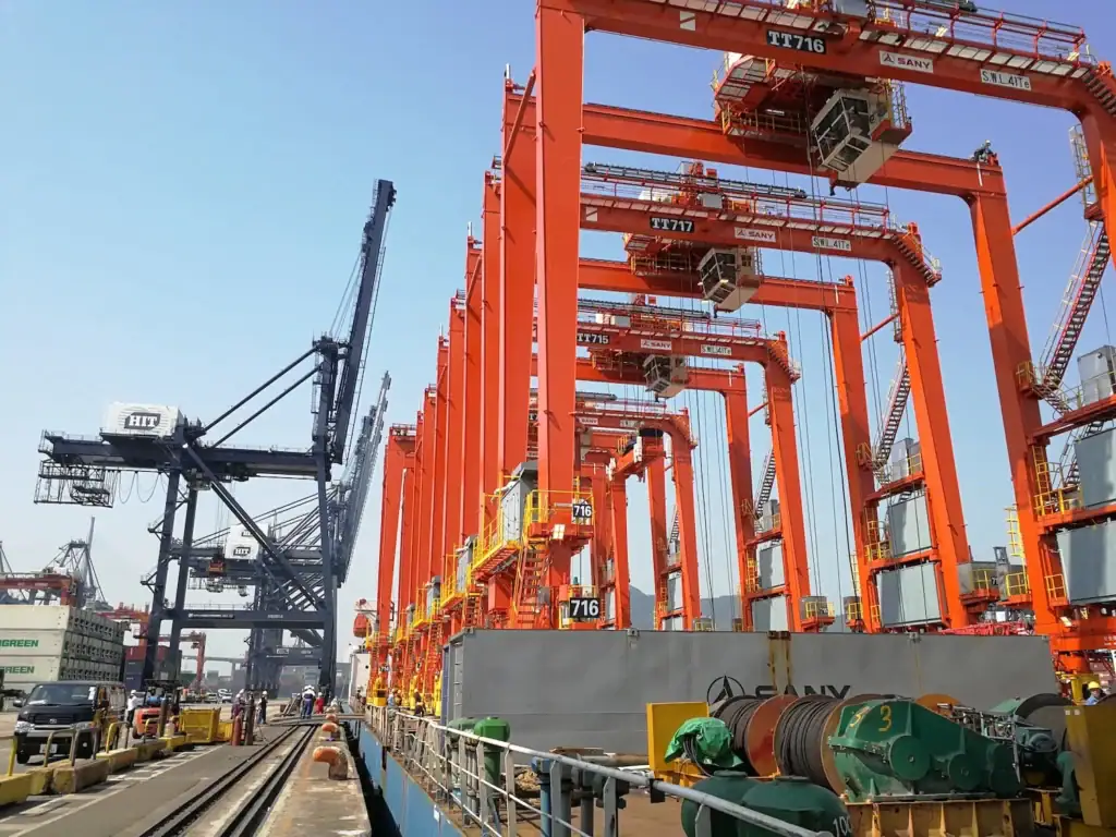 rubber tyre gantry crane rtg am soluzioni14