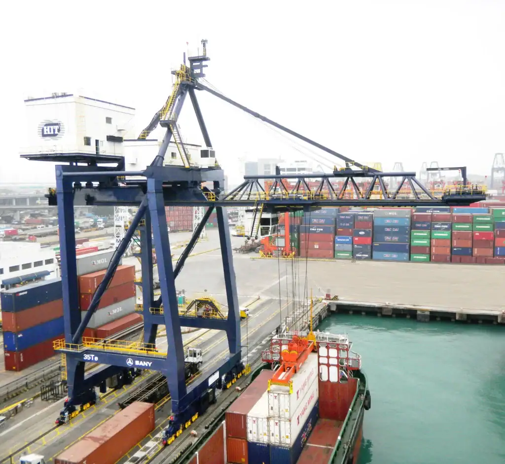 ship to shore container cranes 33