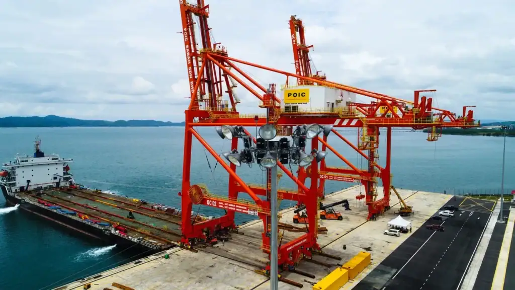 ship to shore container cranes 36