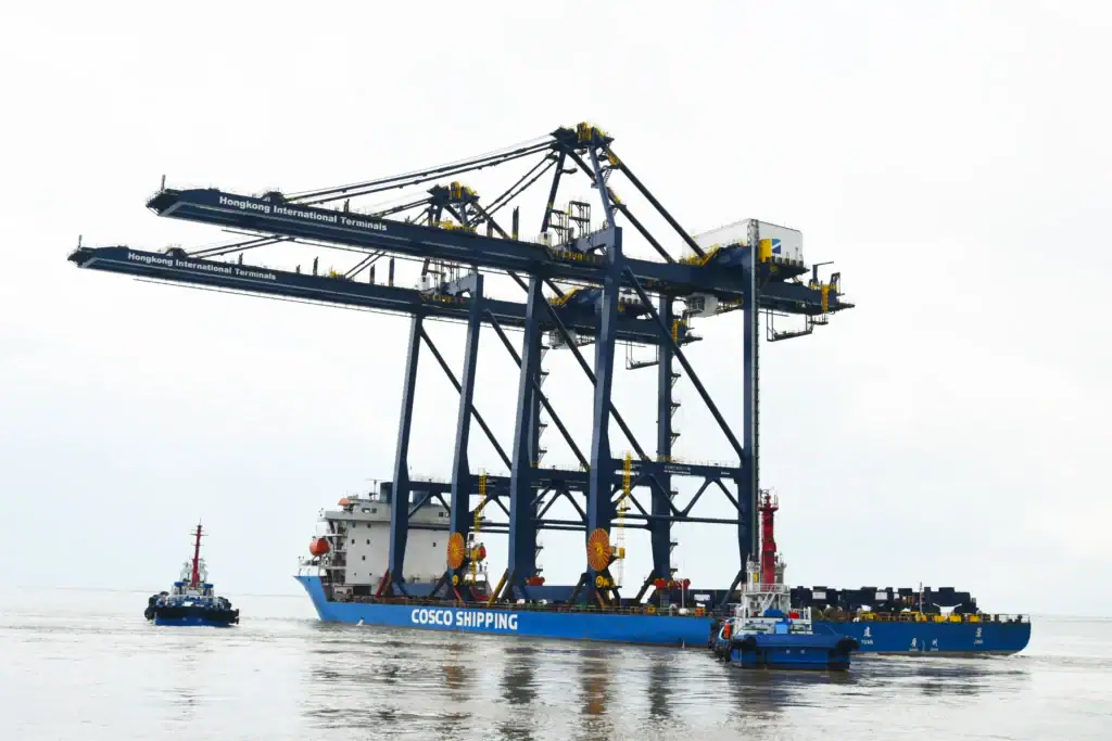 ship to shore container cranes 39